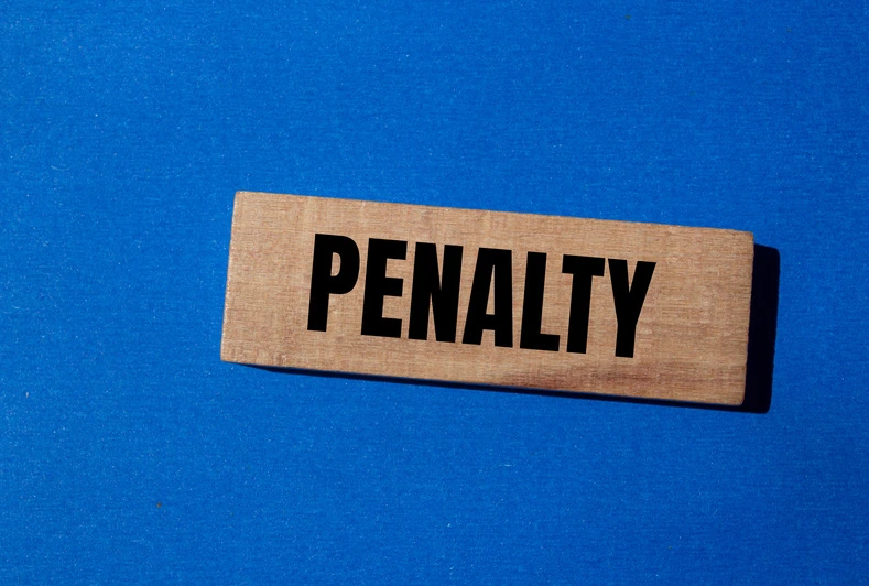 UAE corporate tax filing deadline with penalties for late submission